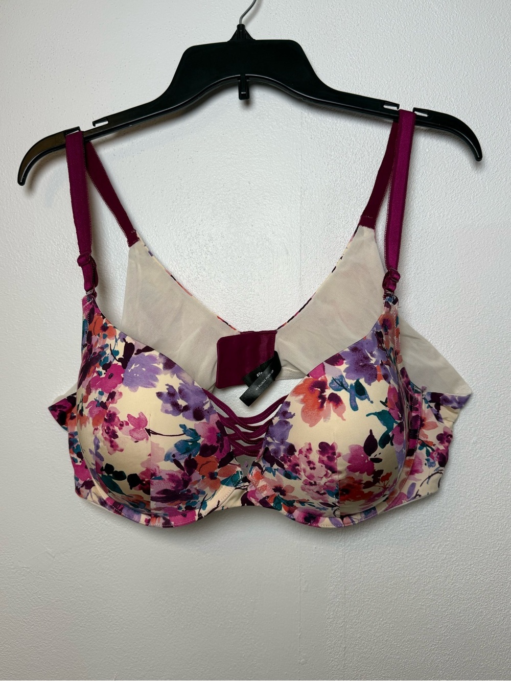 Floral Lace-Up XO Plunge Push Up Underwire Bra in Cream and Magenta - Picture 5 of 8